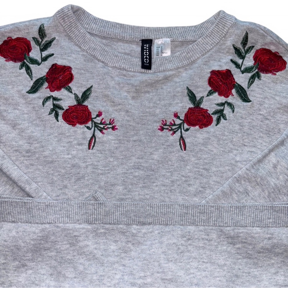 Grey H&M shirt with embroidered roses